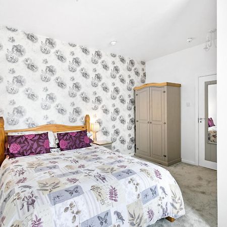 Jacaranda Hotel Пейнтън Екстериор снимка