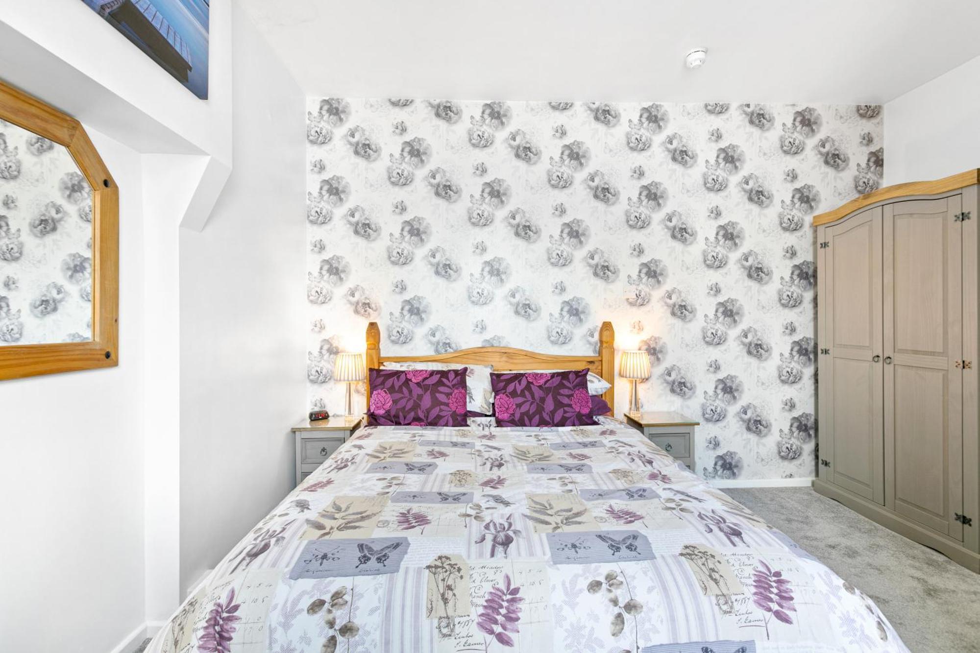 Jacaranda Hotel Пейнтън Екстериор снимка